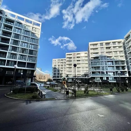 Modern Sunny & Airy Apt In Business Area & Airport Parking Spot Apartment Sofia