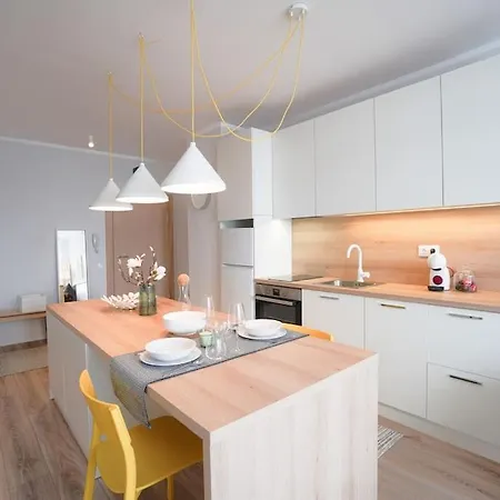 Modern Sunny & Airy In Business Area & Airport Parking Spot * صوفيا