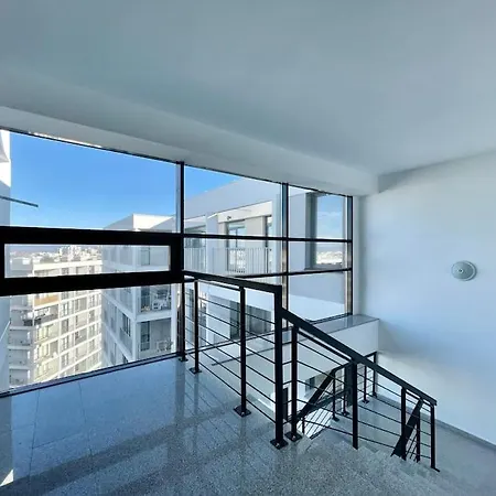 Modern Sunny & Airy Apt In Business Area & Airport Parking Spot * Sofia