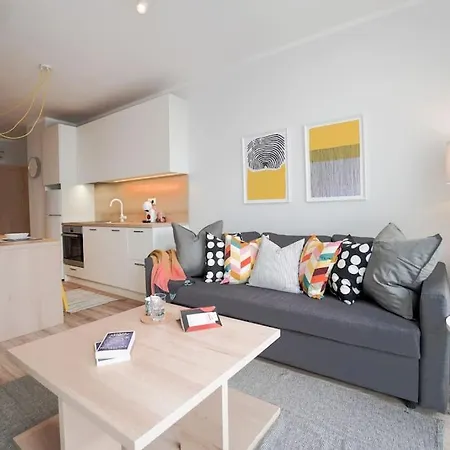 Appartement Modern Sunny & Airy Apt In Business Area & Airport Parking Spot Sofia